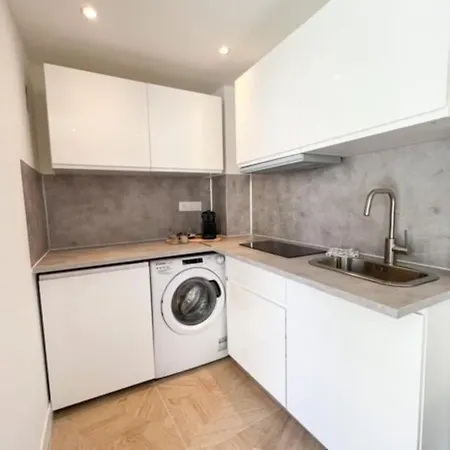 Apartment Studio Forville 2mn Du Port Cannes